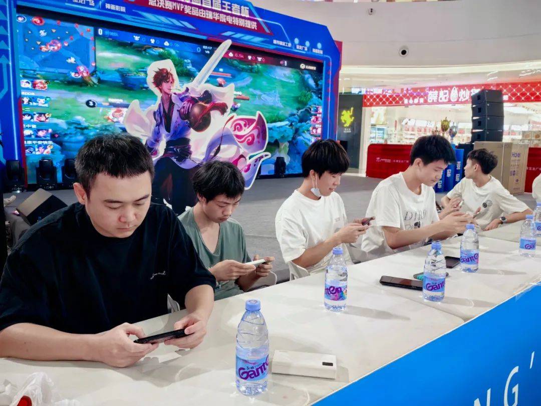 H4cker ：如果没被纳尔拍到可能结果会不一样